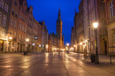 Poznan, Polonya, 30 Temmuz 2018: İnsanlar Poznan eski meydanında