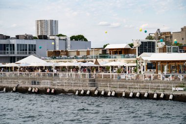 Toronto 'daki Cabana Pool Bar manzarası. Toronto, Kanada - 23 Ağustos 2025.