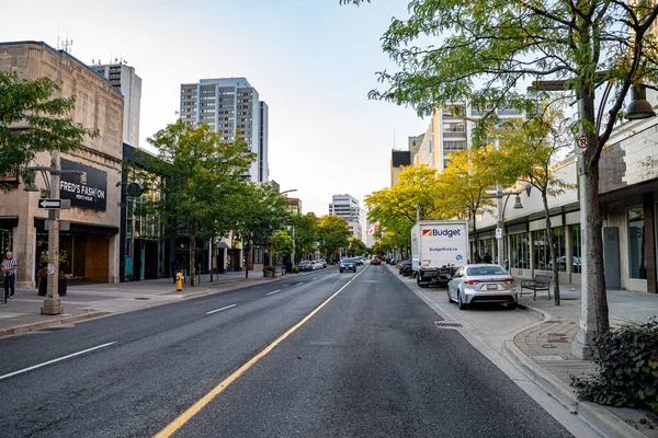 Windsor 'daki Ouellette Bulvarı manzarası. Windsor, Kanada - 11 Eylül 2025.