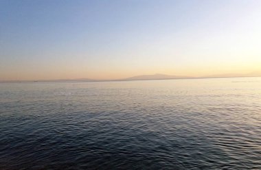 Günbatımı Yunanistan deniz, deniz sessizdir