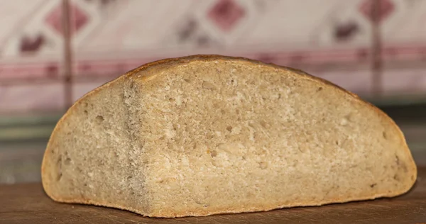 Fresh bread in the kitchen close up — Stock Photo, Image