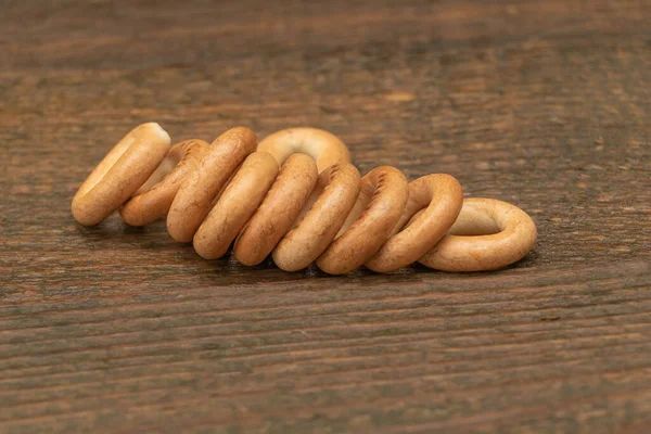 Leckere Runde Bagels Auf Einem Hölzernen Hintergrund — Stockfoto