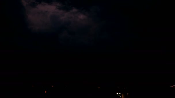 Flashes Noturnos Reais Relâmpagos Durante Uma Tempestade Mau Tempo Campo — Vídeo de Stock