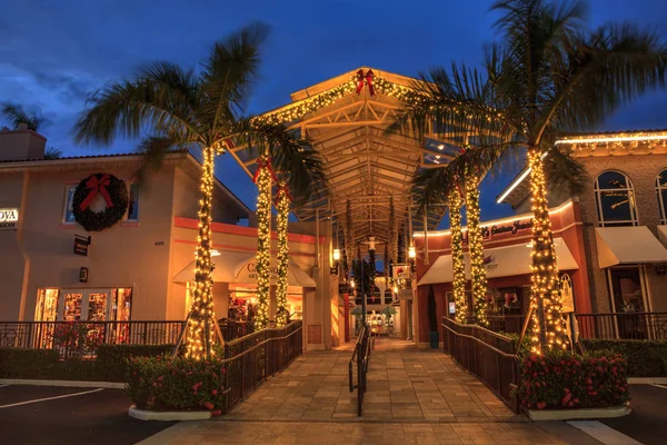 Νάπολη Φλόριντα Ηπα Νοεμβρίου 2018 Χριστουγεννιάτικα Φώτα Φωτίζουν Ηλιοβασίλεμα Πάνω — Φωτογραφία Αρχείου