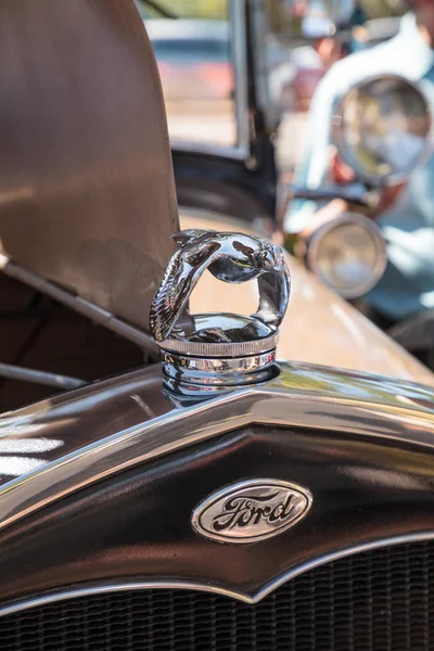 Tan 1931 Ford Model A Deluxe Tudor Sedan at the 32nd Annual Napl — Stock Photo, Image