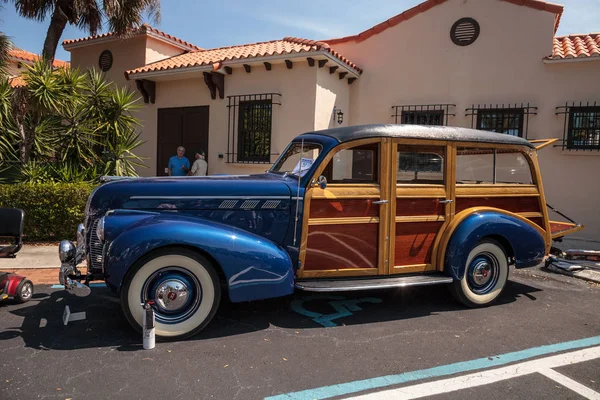 Понтиак Вагон на 32-м ежегодном Неаполитанском депо Classic Car S 1940 — стоковое фото