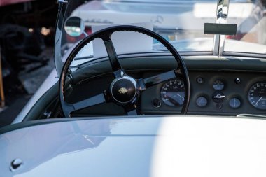 Beyaz 1961 Jaguar Xk150 Üstü açılabilir S 32. Napoli 'de 