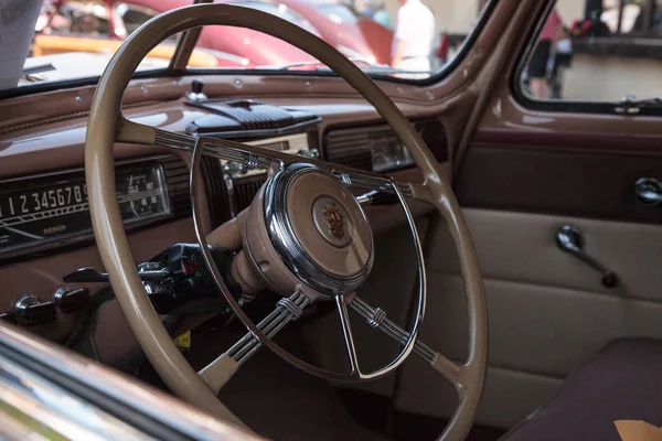 Black 1940 Packard no 32th Annual Naples Depot Classic Car S — Fotografia de Stock