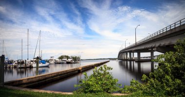 Edison Bridge over the Caloosahatchee River in Fort Myers clipart