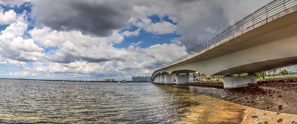 Ponte do Golfo do México Dirija do parque em Long Boat Key em — Fotografia de Stock