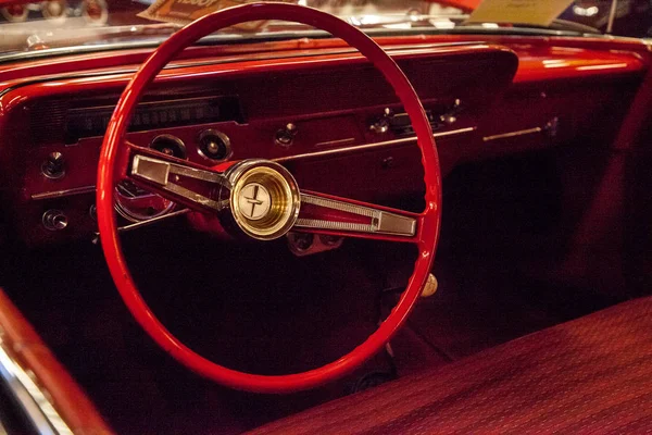 Red 1962 Chevrolet Bel Air displayed at the Muscle Car City muse — ストック写真