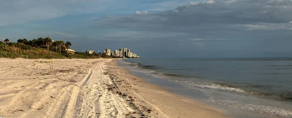 Panoramik Güneş Napoli Florida Gün Batımında Okyanus Üzerinden Bulutlara Bakar — Stok fotoğraf