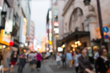 Namba District, Osaka-Japonya Dotonbori yolu bulanık insanlar ve alışveriş merkezi ile soyut arka plan.