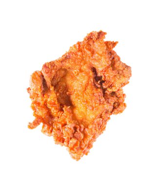 Kızarmış tavuk beyaz arka planda izole edilmiş.