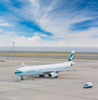 Aichi, Japonya-26 Haziran 2016: Chubu Centrair Uluslararası Havaalanı Japonya 'da Cathay Pasifik, Hong Kong 'un bayrağı taşıyıcısı Cathay Pacific, Hong Kong Uluslararası Havaalanı 'nda yer alan ana merkez ve merkezi.