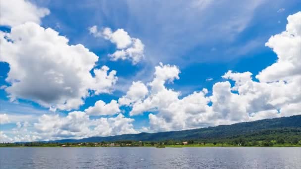 Time lapse scenic at tropical lake with blue sky — Stock Video