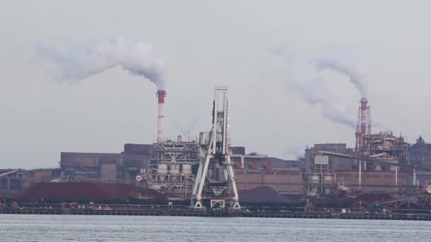 Industri Pabrik Besar Polusi Pelabuhan Jepang — Stok Video
