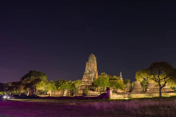 Ayutthaya historical park covers the ruins of the old city. — Stock Photo, Image