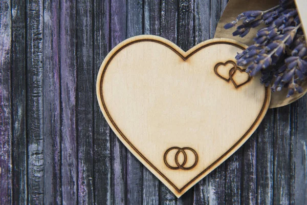 Corazón Madera Lugar Para Escribir Ramo Lavanda Corazón Madera Con —  Fotos de Stock