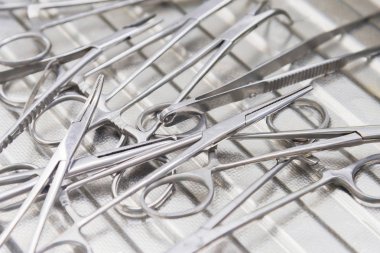 Hayvanlar, hadım etme, sterilizasyon işlemleri yürütmek için araçlar kümesi