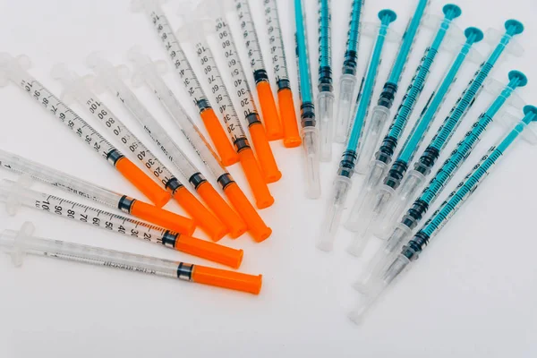 Tratamiento contra la adicción. Vacunación de personas. Inyección de insulina —  Fotos de Stock