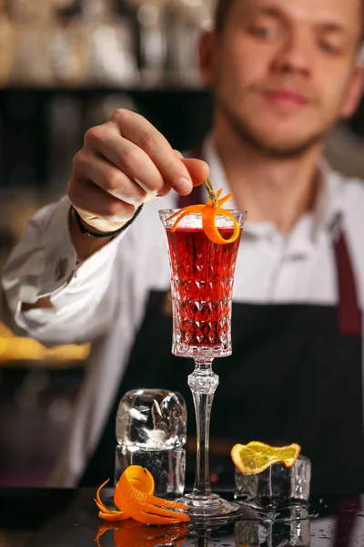 Kir Royal Koktajl Orange Slice Kostkami Lodu — Zdjęcie stockowe