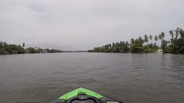 Vista Primera Persona Carrera Una Moto Acuática Río Bentota Ganga — Vídeos de Stock