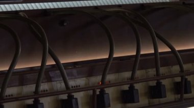 Makinenin çay ayıklama işi. Close