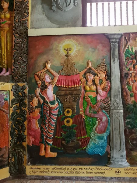 Aluthgama, Sri Lanka - May 04, 2018: Paintings and frescoes in the Kande Viharaya Temple in Sri Lanka — Stock Photo, Image