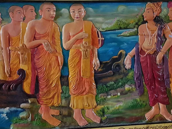 Aluthgama, Sri Lanka - 04 Mayıs 2018: Sri Lanka'daki Kande Viharaya Tapınağı'ndaki resimler ve freskler