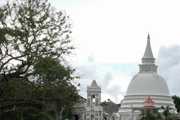Panadura Rankoth Viharaya Tapınağı, Sri Lanka. İbadet Yeri