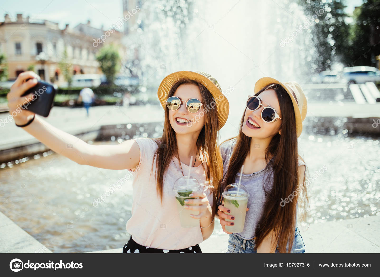 group of fun friends posing with hands in the air Stock Photo - Alamy-seedfund.vn
