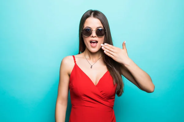 Shocked Young Woman Red Mini Dress Sunglasses Cover Mouth Hand — Stock Photo, Image
