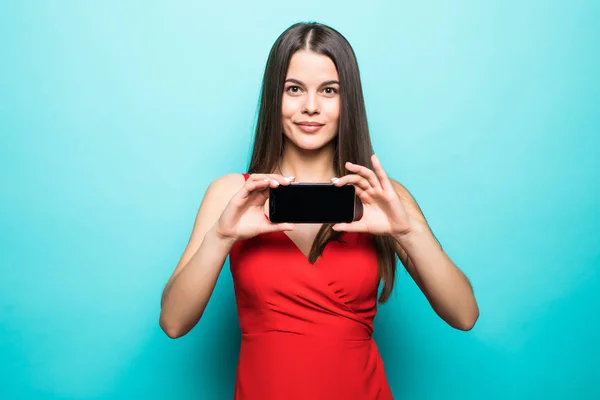 Image Mignonne Jolie Jeune Femme Isolée Sur Fond Bleu Appareil — Photo