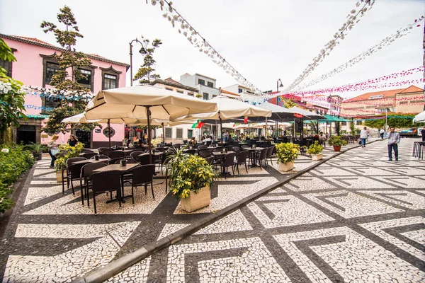 Juli 2018 Funchal Portugal Funchal Straat Stadsgezicht Met Hoofdstraat Zonnige — Stockfoto