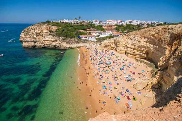 Algarve Portugal Julio 2018 Cueva Playa Benagil Carvoeiro Una Popular — Foto de Stock