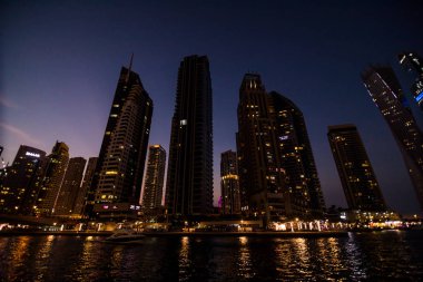 Skycrapers Dubai Marina Şubat 2017, Dubai Yat Limanı gece gece cityscape ışıkları
