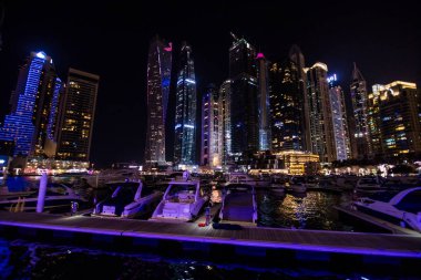 Skycrapers Dubai Marina Şubat 2017, Dubai Yat Limanı gece gece cityscape ışıkları