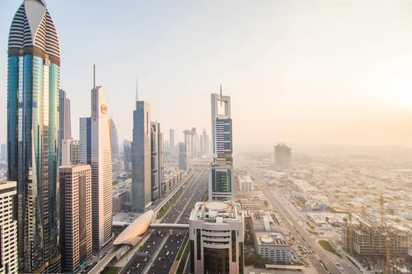 Dubai Şehir Silüetinin Günbatımı Zamanında Birleşik Arap Emirlikleri — Stok fotoğraf