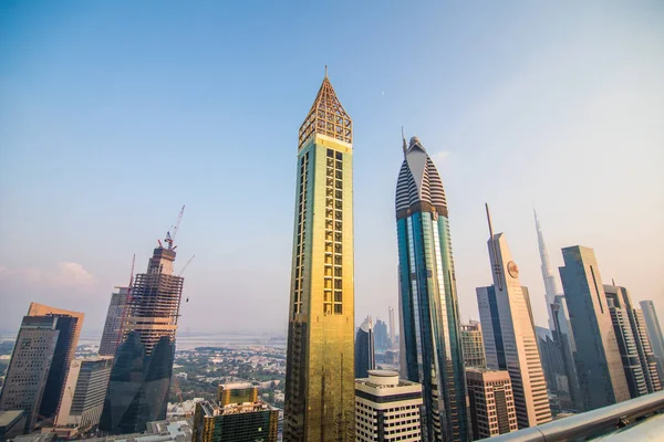 Doğal Hava Downtown Dubai Birleşik Arap Emirlikleri Gökdelenler Karayolları Ile — Stok fotoğraf