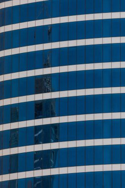 Uluslararası Dubai Kongre ve Sergi Sarayı, dünya içinde en yüksek bir kule DUBAI Uae görüntülemek