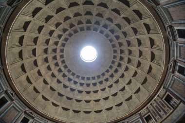 Roma, İtalya - Kasım, 2018: Pantheon, Pantheum veya Phanteon, bir antik Roma tarihi merkezinde, tüm Tanrılar ve deitie adanmış bir tapınak Pigna İlçesi'nde binadır