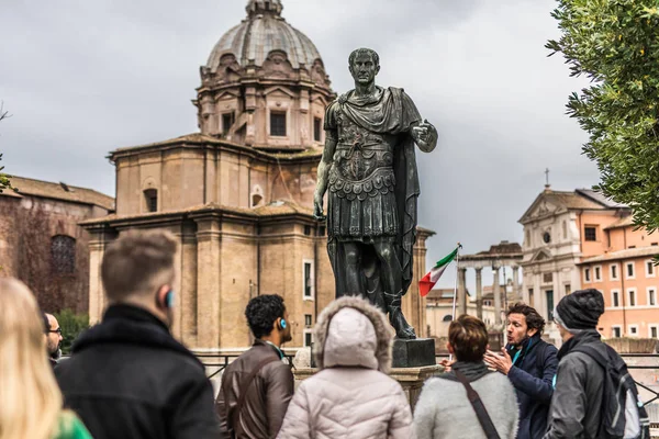 ROME, ITALY November 2018: Patung Iulius Caesar di Roma — Stok Foto