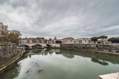 Rome, İtalya - Kasım, 2018: Castel Sant Angelo ya da Hadrian Mozolesi Roma İtalya, Antik Roma'da inşa, şimdi İtalya'nın ünlü turistik 's. Castel Sant Angelo en uzun zamanlar