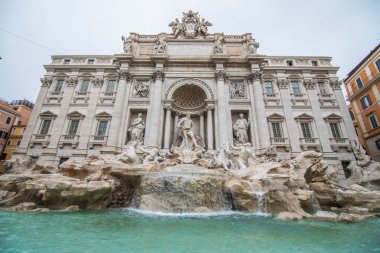 Roma, Italya'ışık sabah Trevi Çeşmesi. Roma'nın en ünlü çeşme Trevi's. Mimari ve Roma'nın Simgesel Yapı.