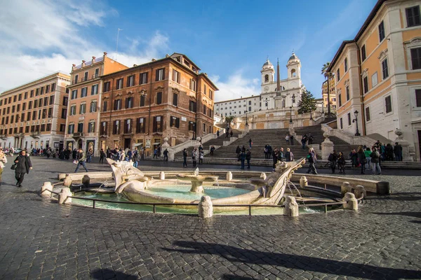 Rome, Italië - November, 2018: Piazza di Spagna wazig in vintage stijl, Rome, Italië, Europa. Rome-Spaanse trappen liggen op een beroemde bezienswaardigheid en de aantrekkingskracht van Rome en Italië. — Stockfoto