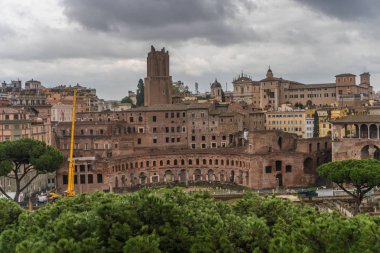 Roma, İtalya, şehir görüntüleyin. Güzel bir şehir görünümü beafore yağmur