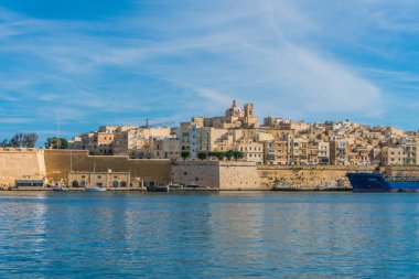 Pitoresk Körfez teknede görünümünden ve üç şehirler, Malta