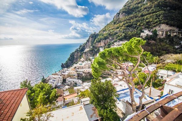 Mooie kuststeden van de schilderachtige Positano Italië in Amalfikust — Stockfoto