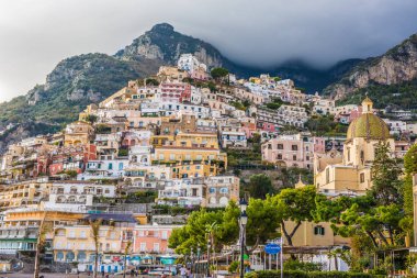 Güzel panoramik deniz ve Positano, İtalya